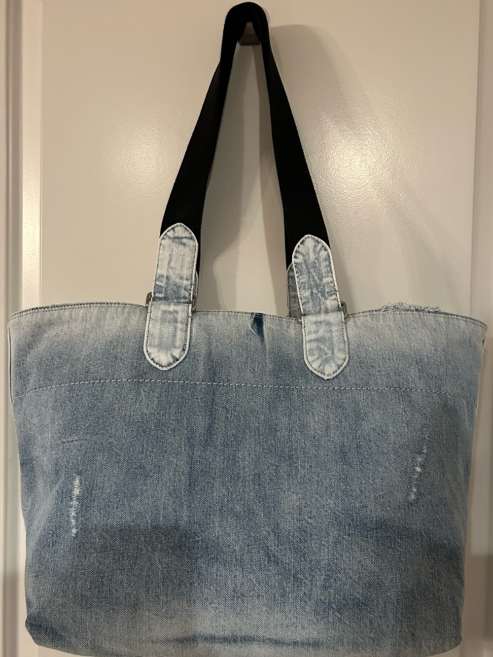 Coach Outlet Men's Small Tour Tote Bag In Loved Denim With Charms - Picture 8 of 10